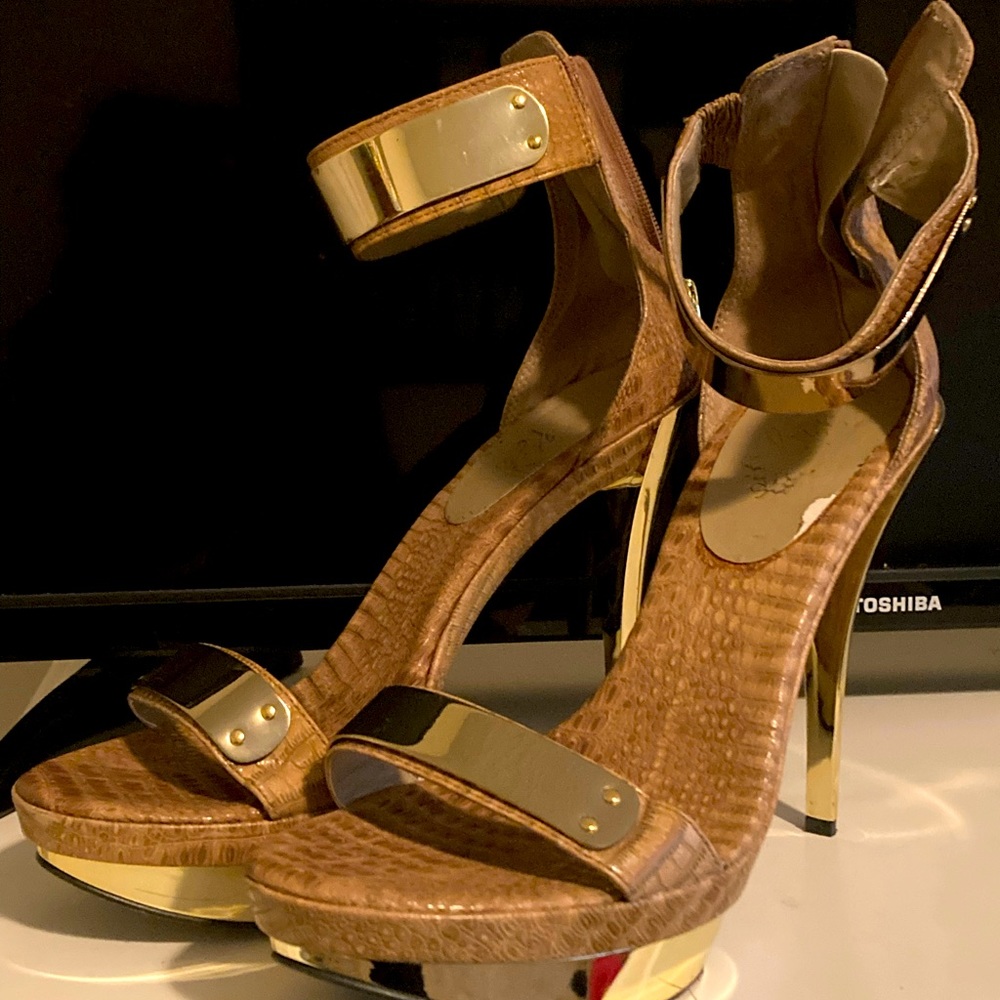 Fergie heels